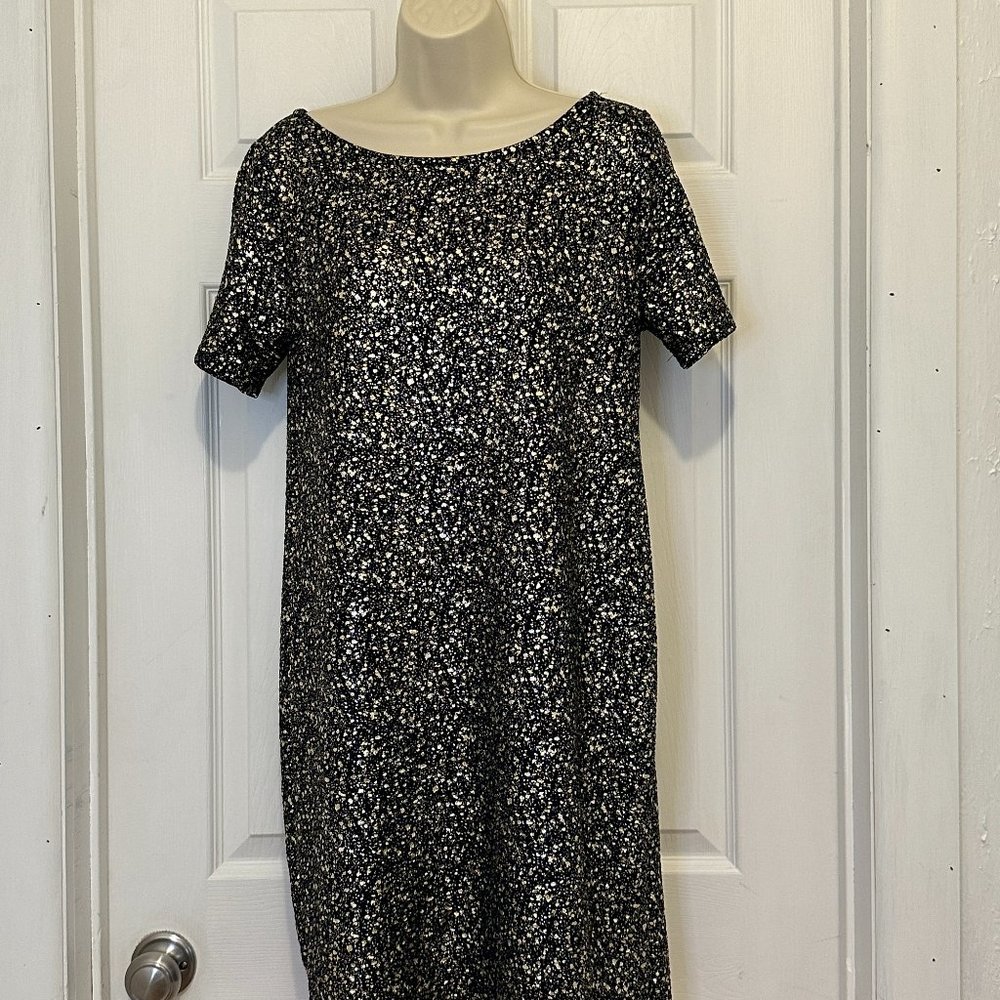 Gorgeous Black Shift Dress with Gold/Silver Fleck Design